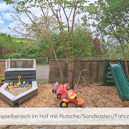 Hofgut Eveshausen - Das Ferienhaus In Der Natur Fuer Familien Und Gruppen Dommershausen 外观 照片